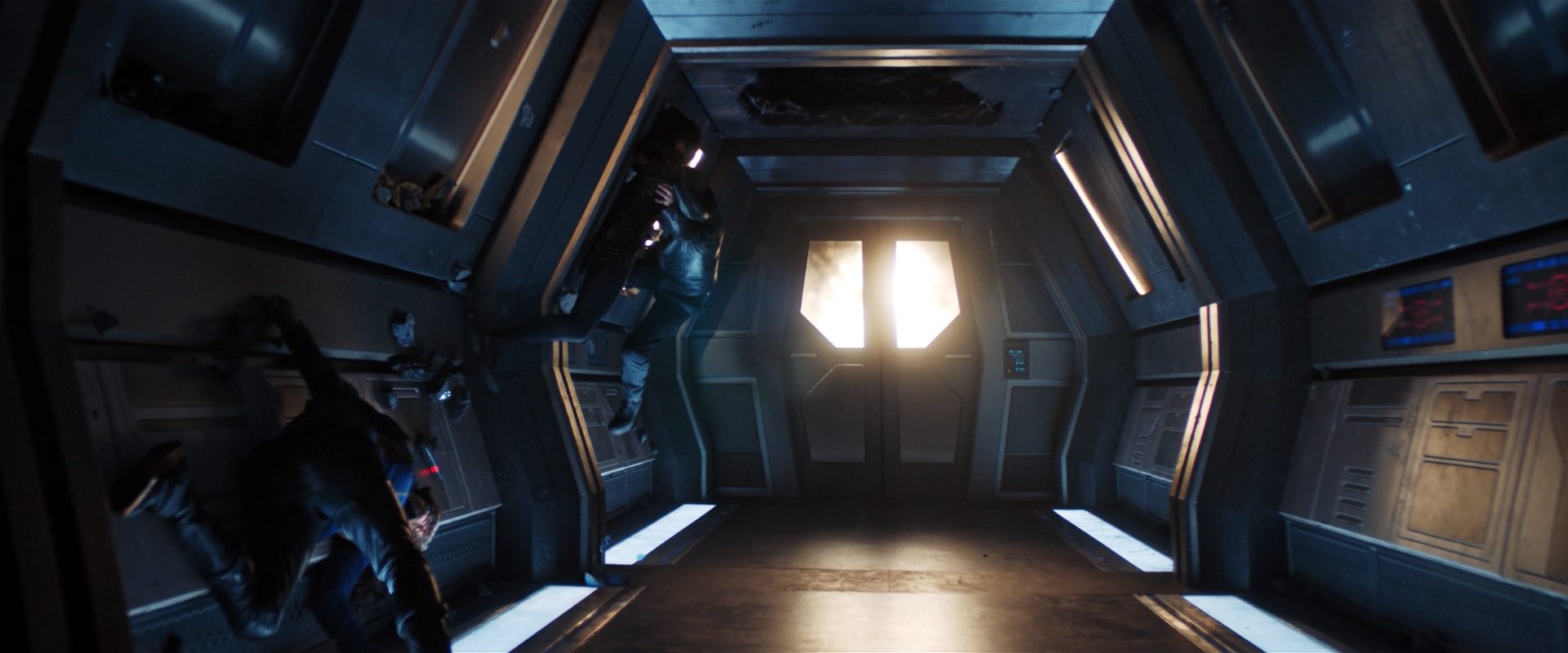 extant_StarTrekDiscovery_2x14-SuchSweetSorrowPart2_04639.jpg