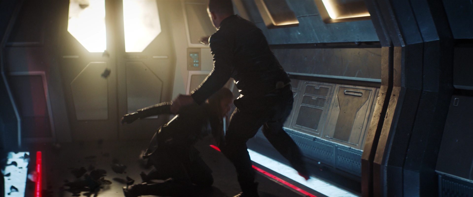extant_StarTrekDiscovery_2x14-SuchSweetSorrowPart2_04661.jpg