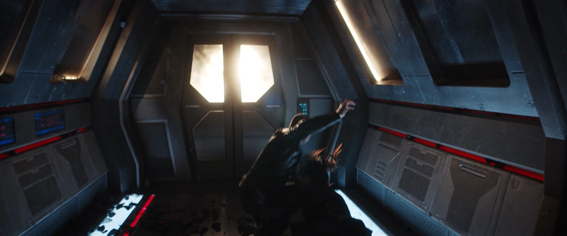 extant_StarTrekDiscovery_2x14-SuchSweetSorrowPart2_04663.jpg
