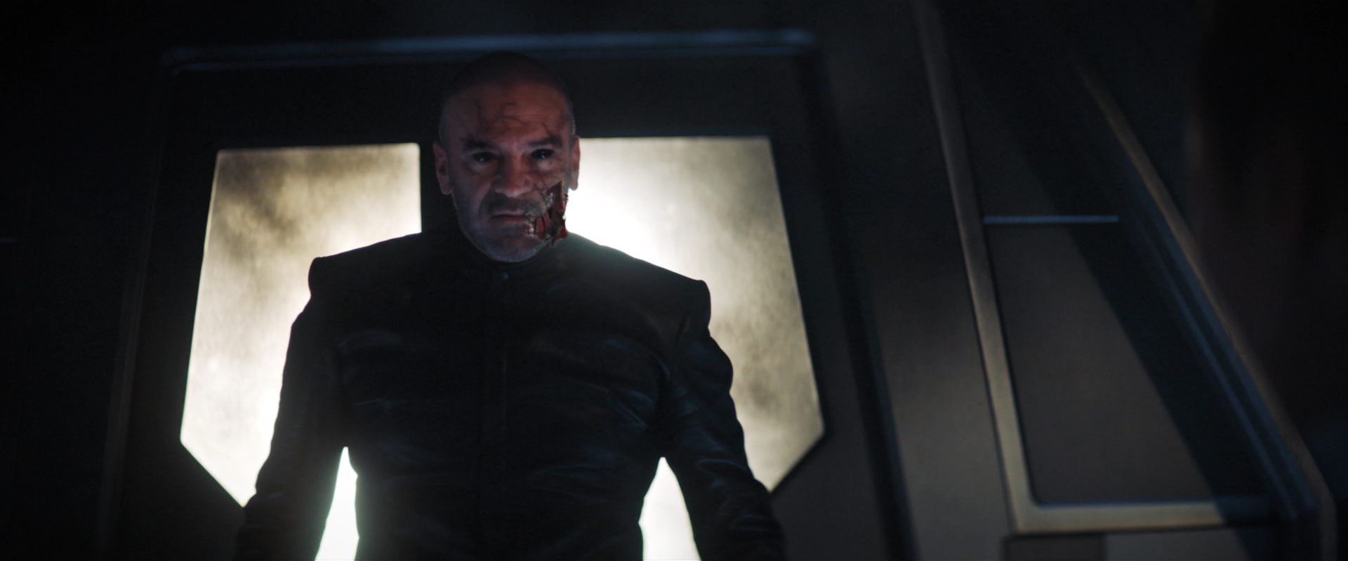 extant_StarTrekDiscovery_2x14-SuchSweetSorrowPart2_04672.jpg