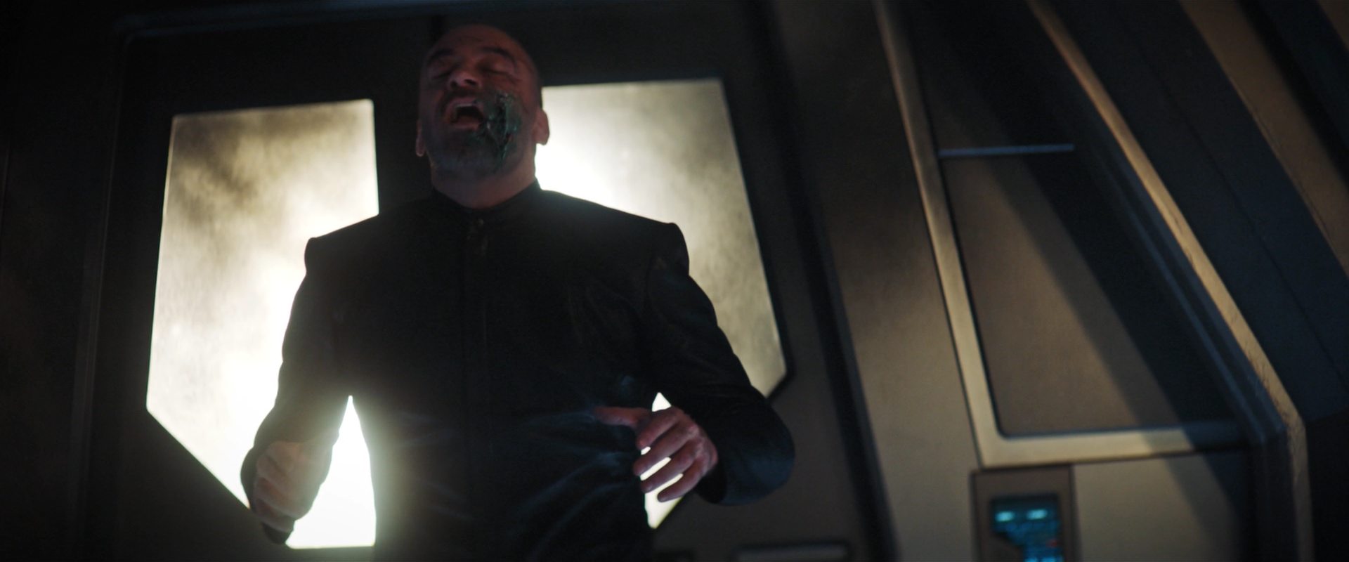 extant_StarTrekDiscovery_2x14-SuchSweetSorrowPart2_04688.jpg