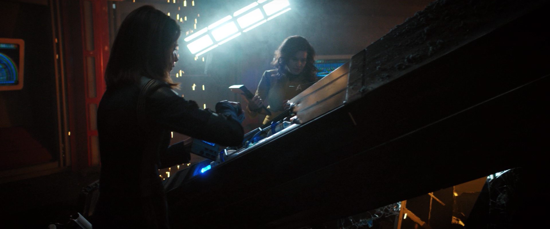 extant_StarTrekDiscovery_2x14-SuchSweetSorrowPart2_04775.jpg