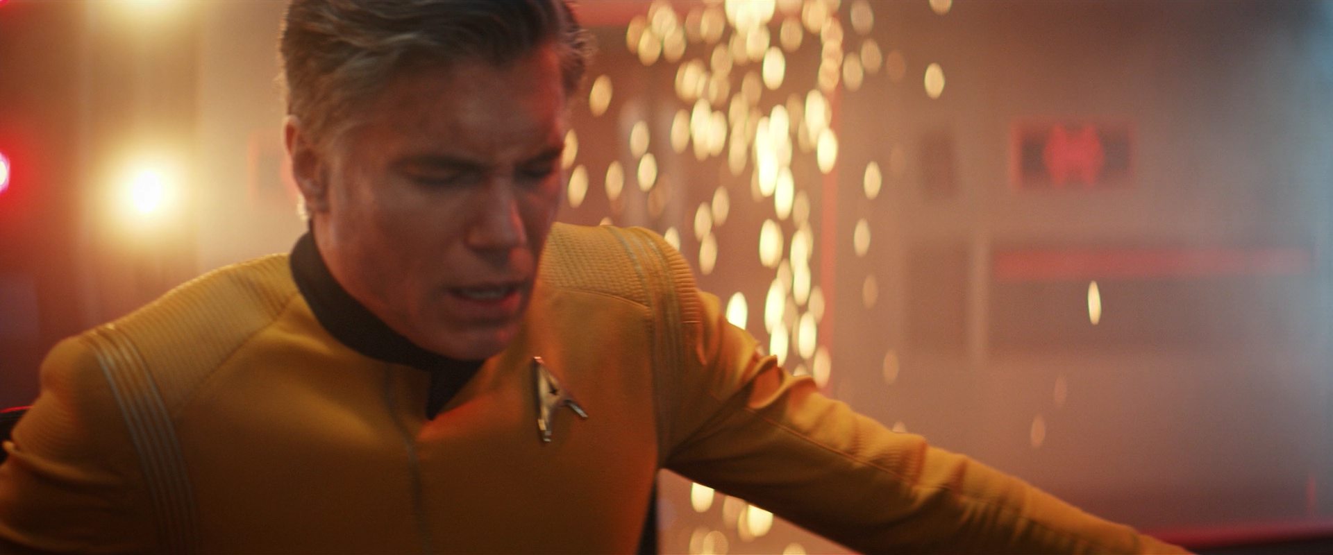 extant_StarTrekDiscovery_2x14-SuchSweetSorrowPart2_04825.jpg