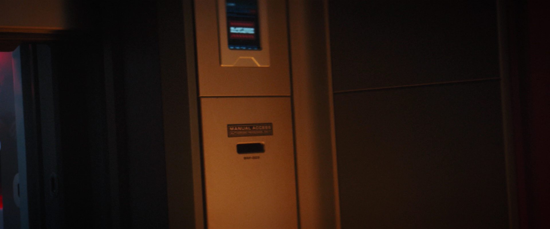 extant_StarTrekDiscovery_2x14-SuchSweetSorrowPart2_04876.jpg
