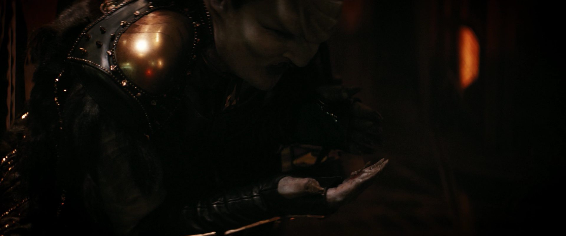 extant_StarTrekDiscovery_2x14-SuchSweetSorrowPart2_04927.jpg