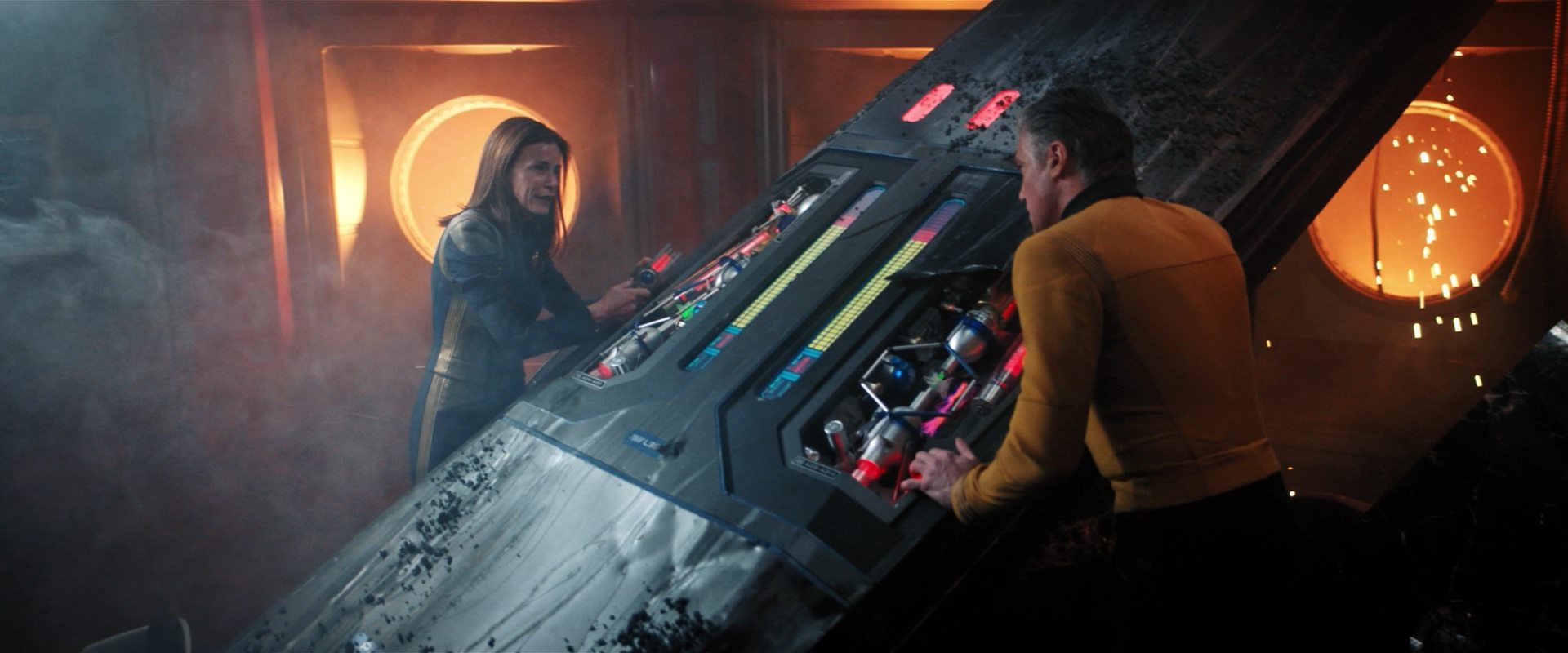 extant_StarTrekDiscovery_2x14-SuchSweetSorrowPart2_05308.jpg