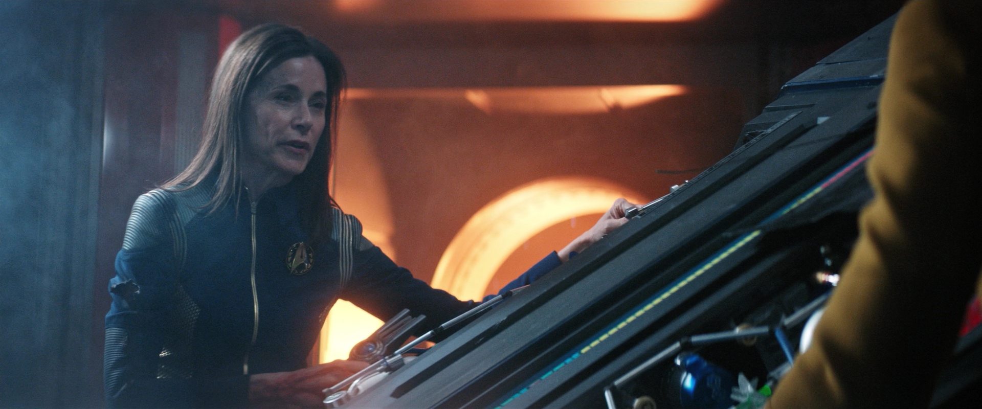 extant_StarTrekDiscovery_2x14-SuchSweetSorrowPart2_05340.jpg