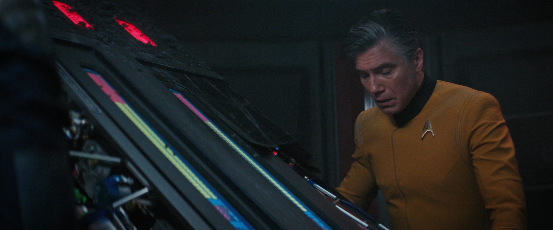 extant_StarTrekDiscovery_2x14-SuchSweetSorrowPart2_05350.jpg