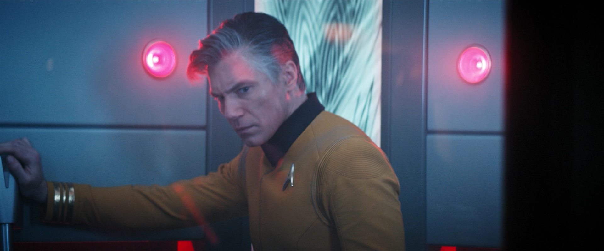 extant_StarTrekDiscovery_2x14-SuchSweetSorrowPart2_05471.jpg