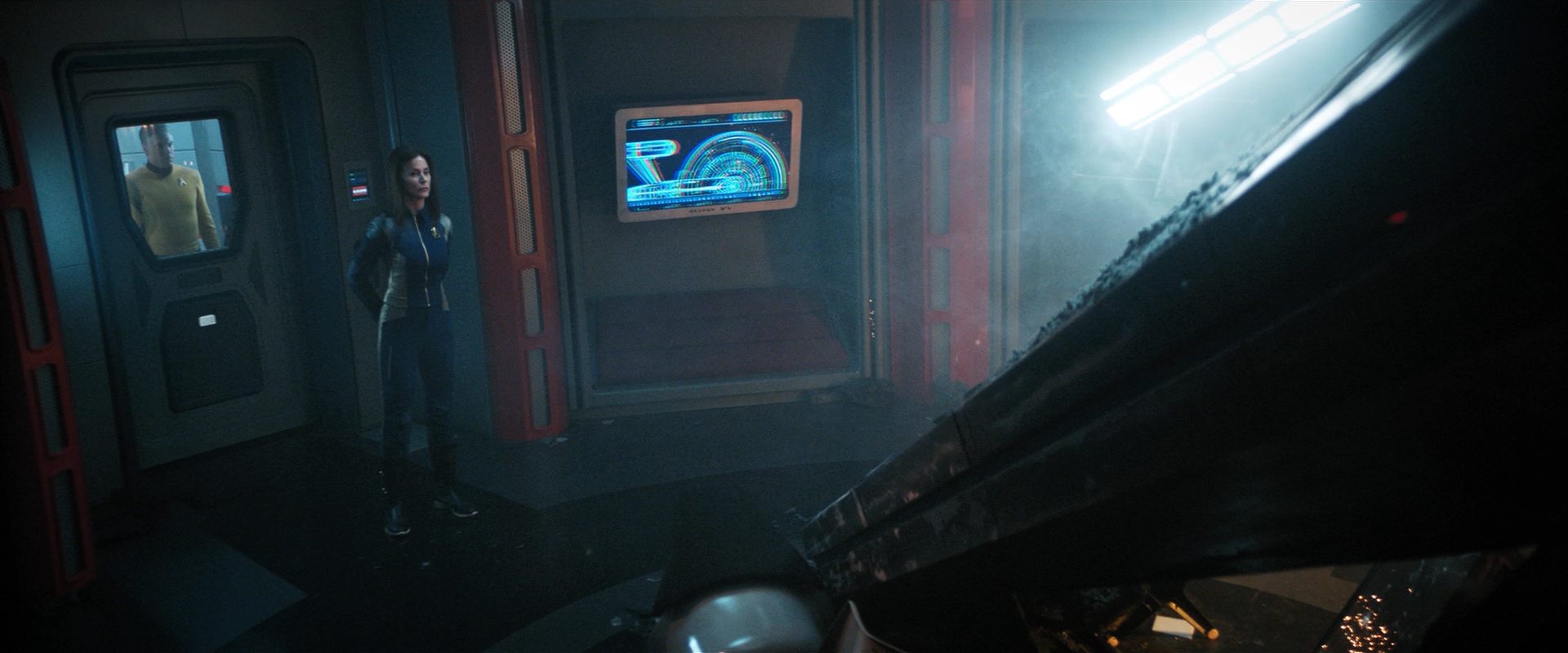 extant_StarTrekDiscovery_2x14-SuchSweetSorrowPart2_05494.jpg