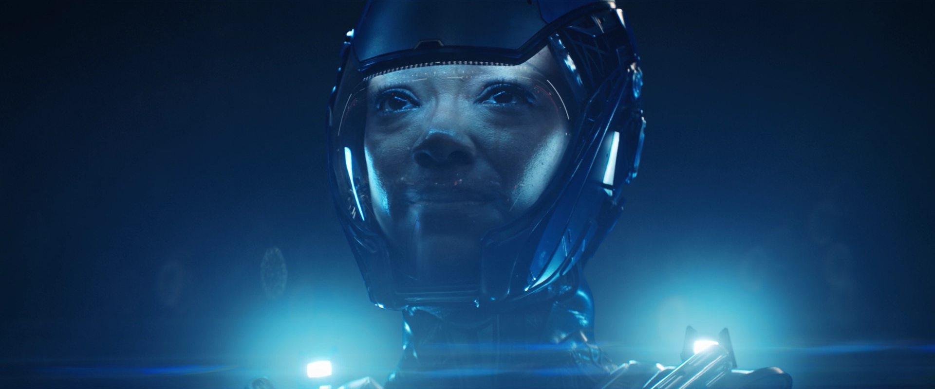 extant_StarTrekDiscovery_2x14-SuchSweetSorrowPart2_05725.jpg