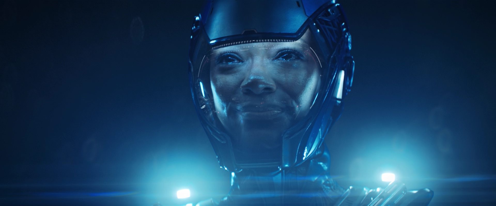 extant_StarTrekDiscovery_2x14-SuchSweetSorrowPart2_05732.jpg