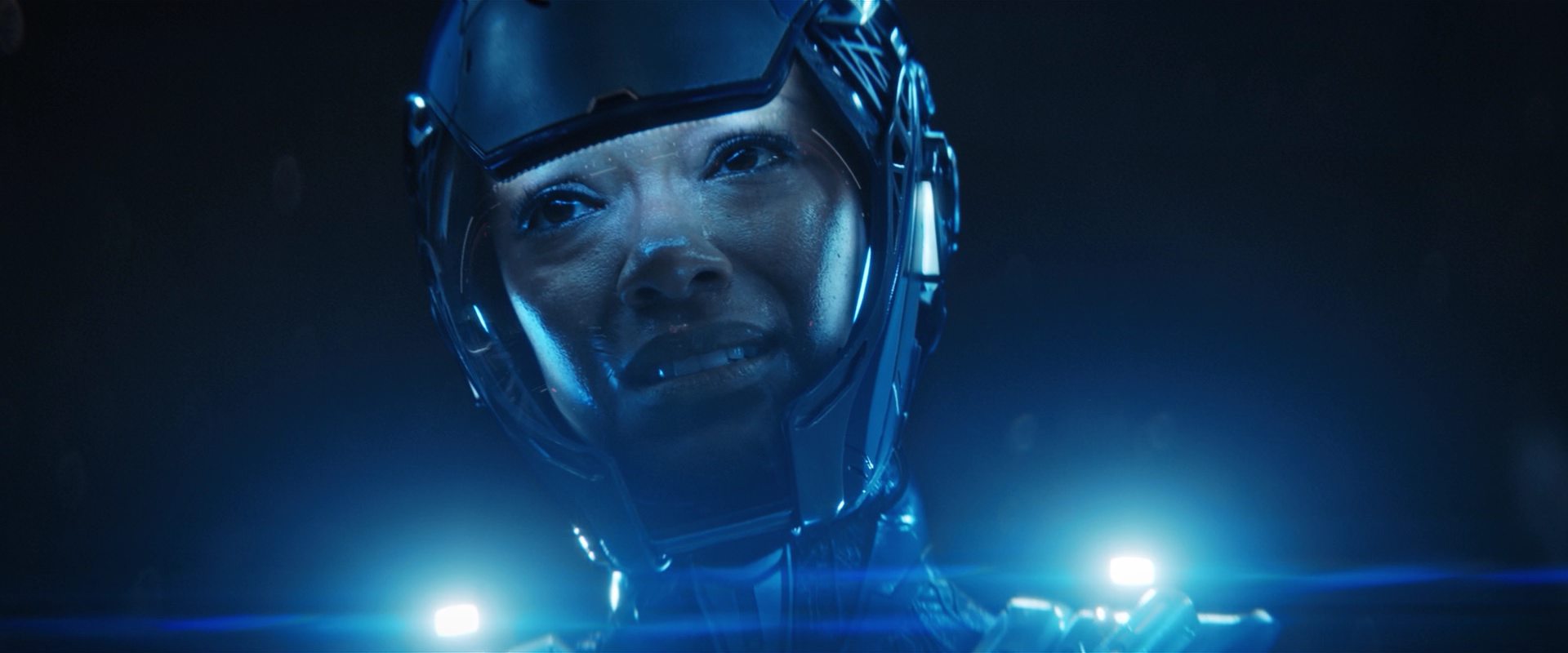 extant_StarTrekDiscovery_2x14-SuchSweetSorrowPart2_05836.jpg