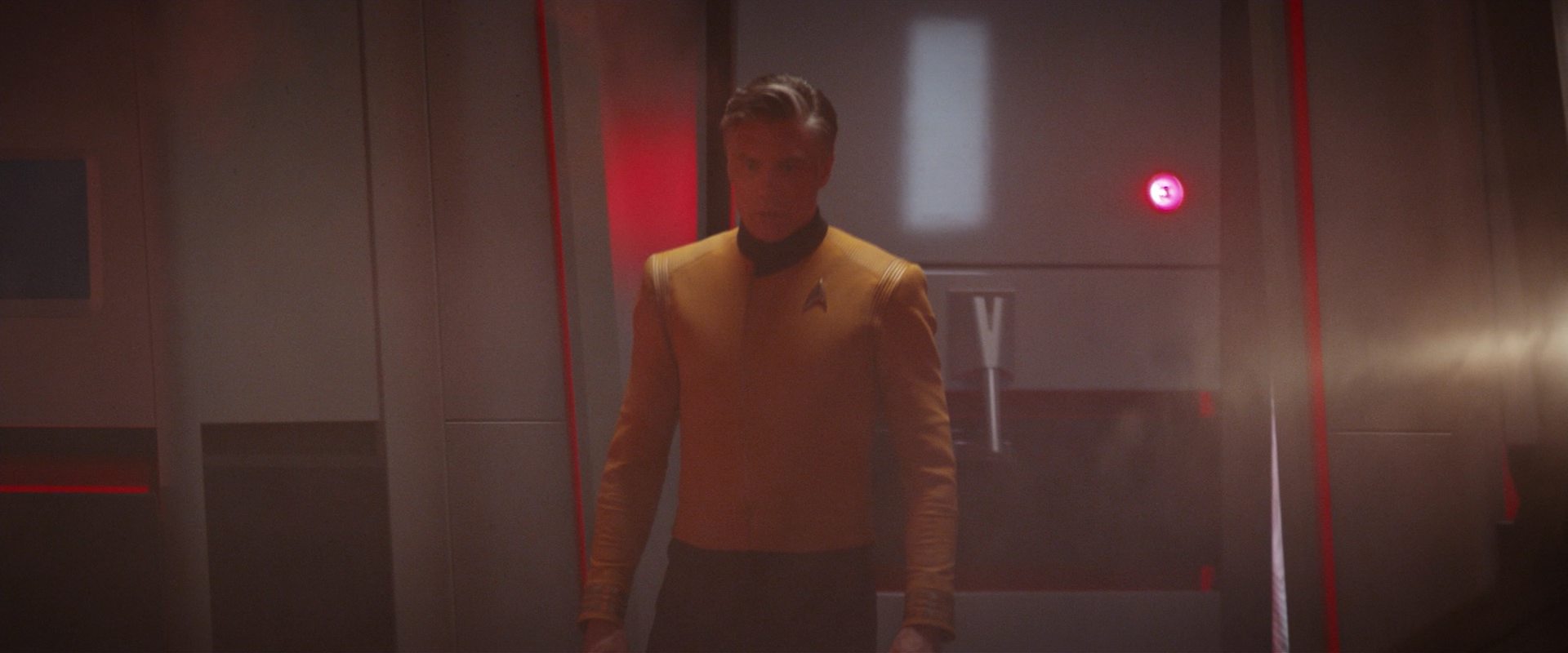 extant_StarTrekDiscovery_2x14-SuchSweetSorrowPart2_05992.jpg