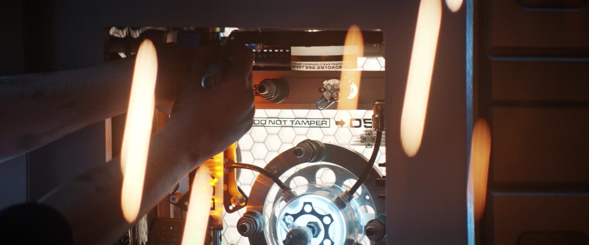 extant_StarTrekDiscovery_2x14-SuchSweetSorrowPart2_06064.jpg