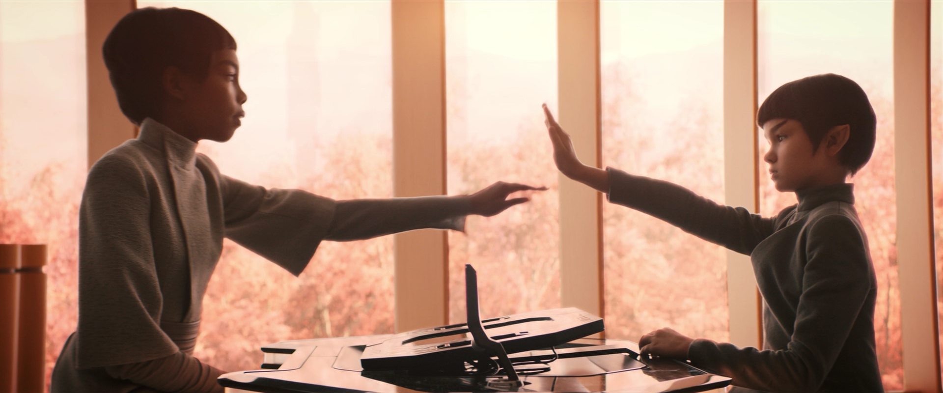 extant_StarTrekDiscovery_2x14-SuchSweetSorrowPart2_06540.jpg