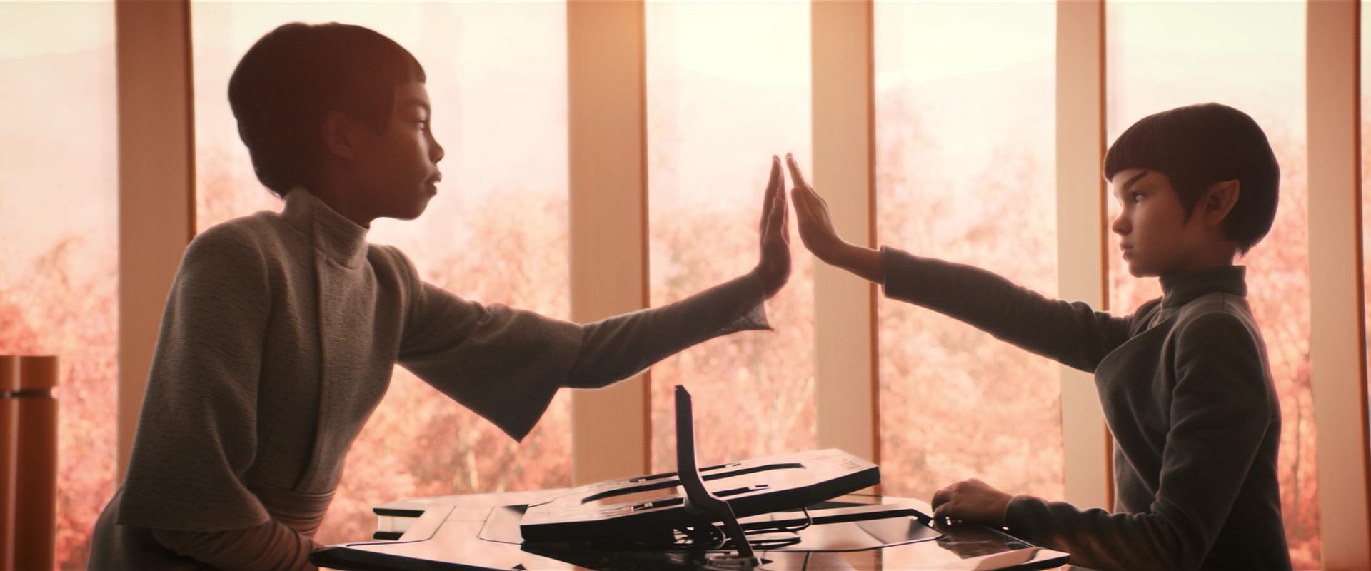 extant_StarTrekDiscovery_2x14-SuchSweetSorrowPart2_06541.jpg