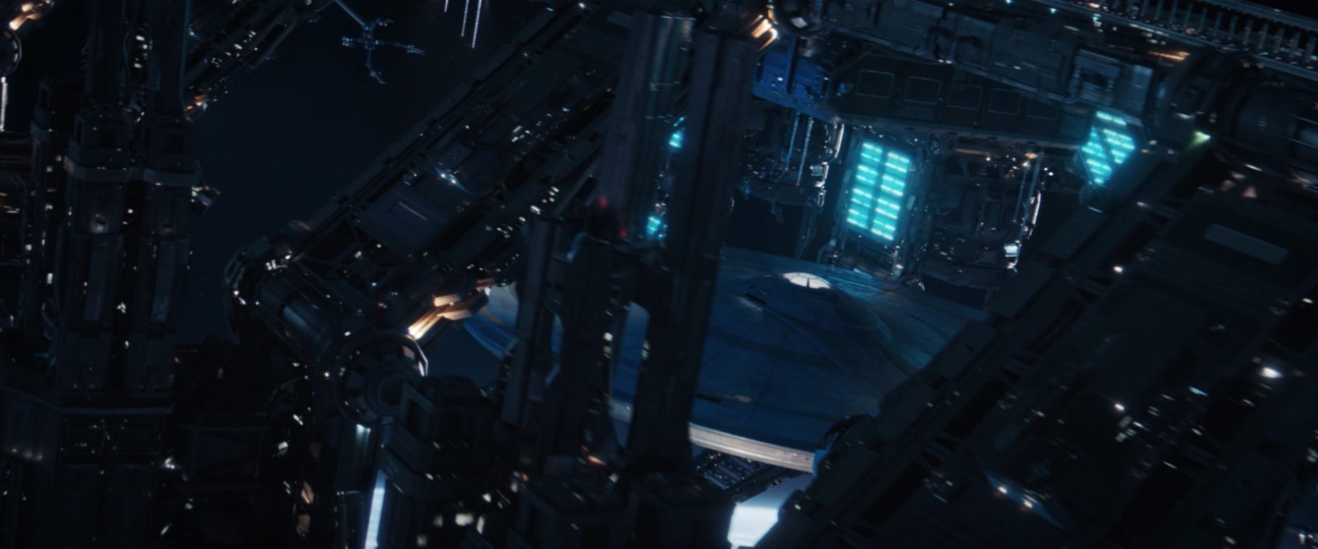extant_StarTrekDiscovery_2x14-SuchSweetSorrowPart2_07119.jpg