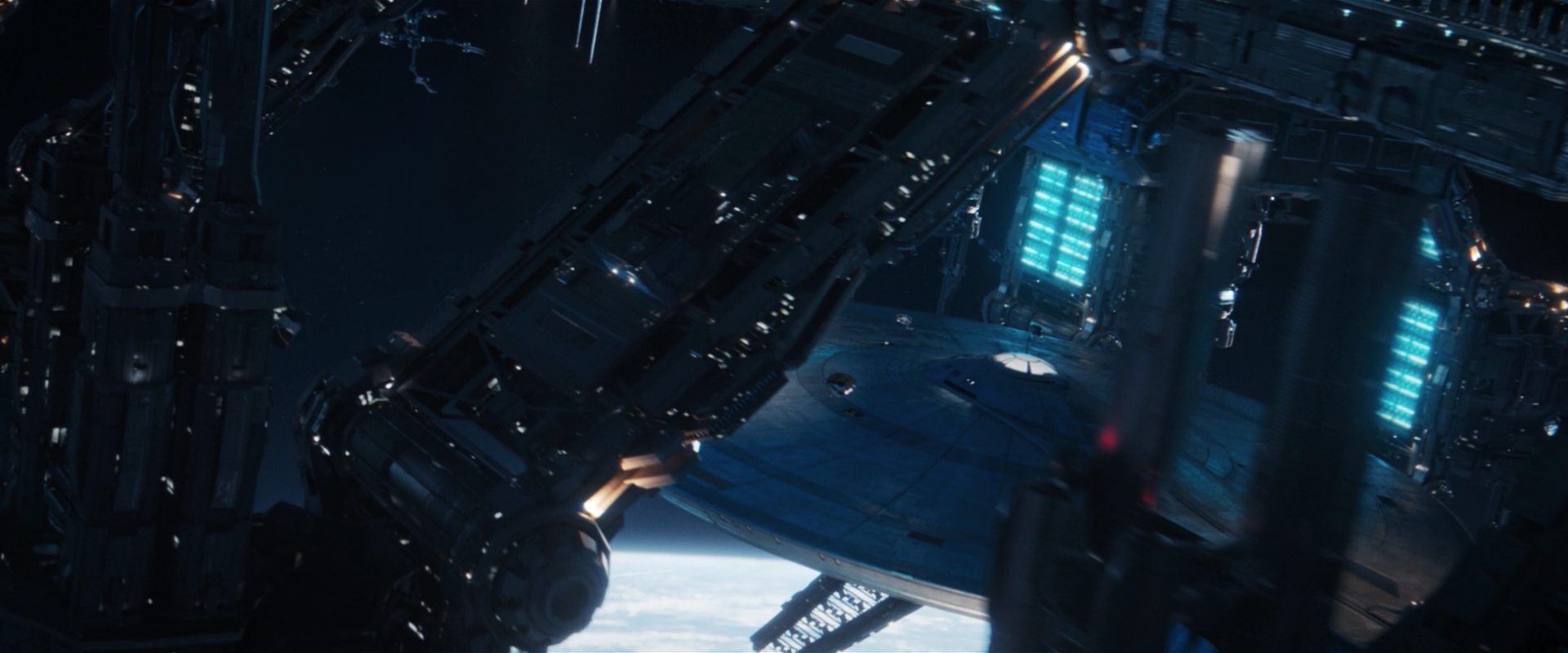 extant_StarTrekDiscovery_2x14-SuchSweetSorrowPart2_07121.jpg