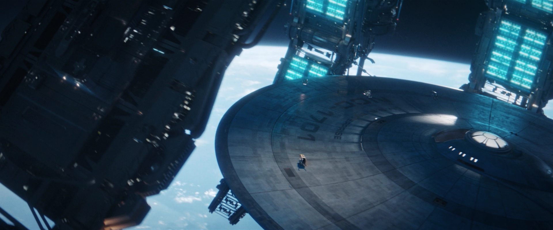extant_StarTrekDiscovery_2x14-SuchSweetSorrowPart2_07128.jpg