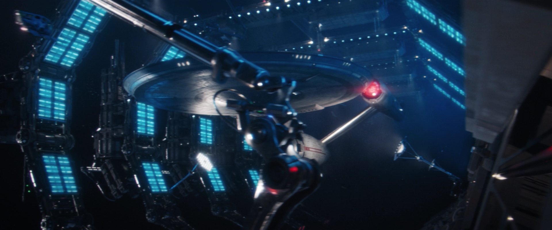extant_StarTrekDiscovery_2x14-SuchSweetSorrowPart2_07143.jpg
