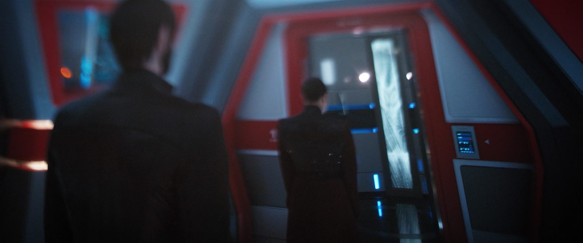 extant_StarTrekDiscovery_2x14-SuchSweetSorrowPart2_07223.jpg