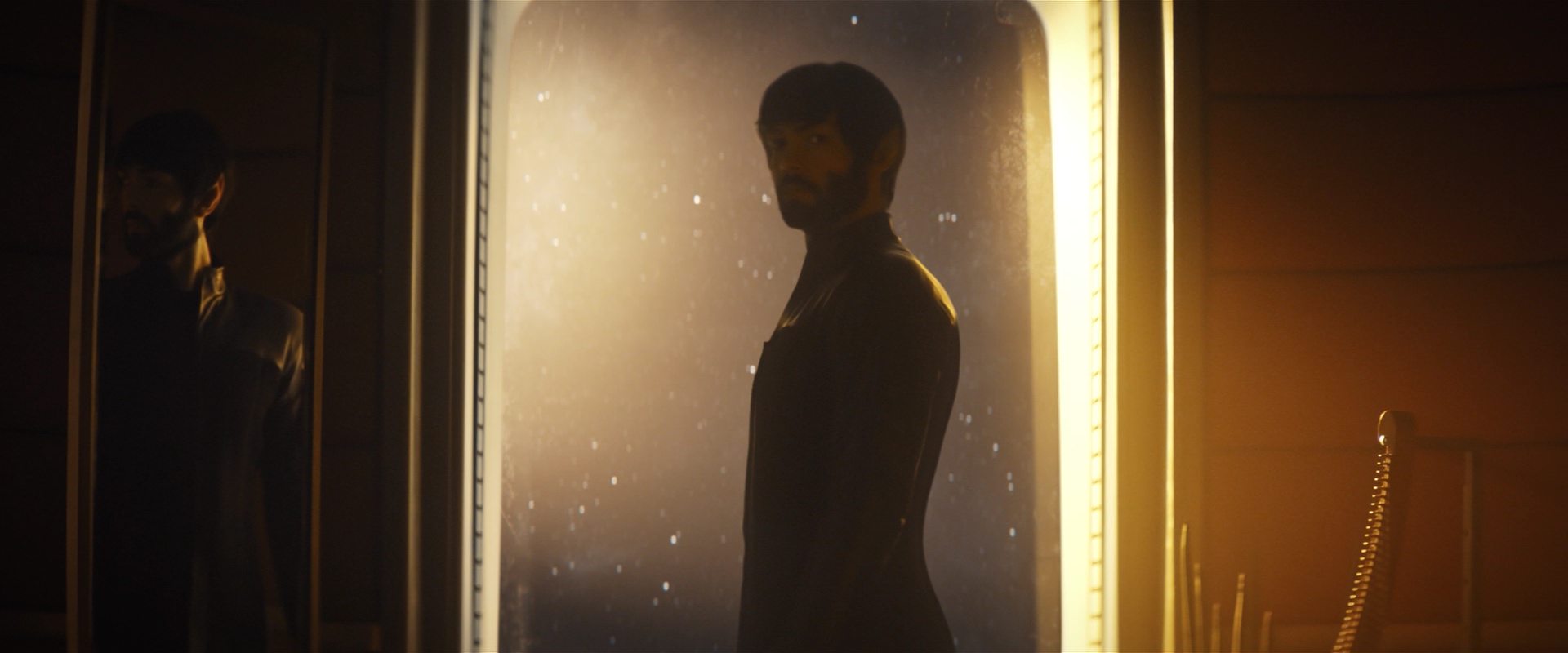 extant_StarTrekDiscovery_2x14-SuchSweetSorrowPart2_07315.jpg