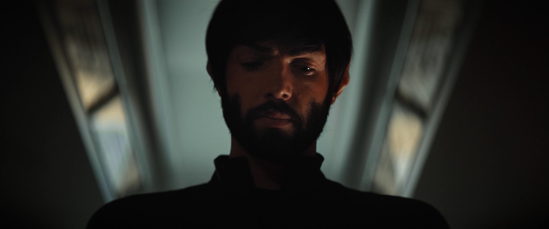 extant_StarTrekDiscovery_2x14-SuchSweetSorrowPart2_07355.jpg