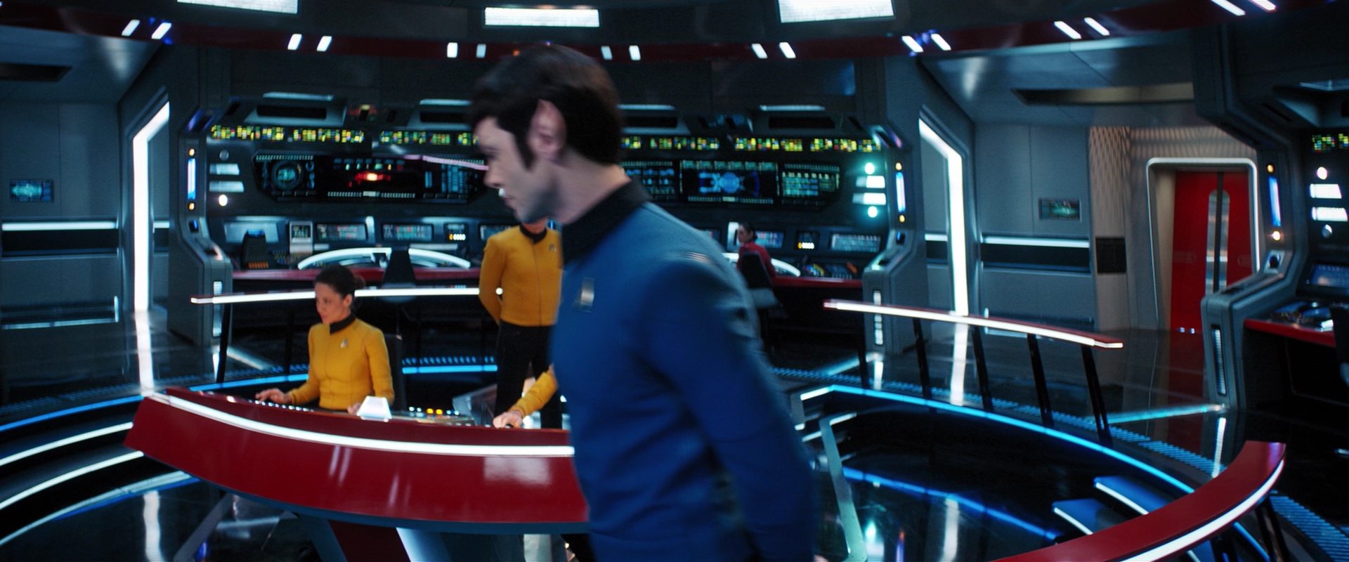 extant_StarTrekDiscovery_2x14-SuchSweetSorrowPart2_07469.jpg