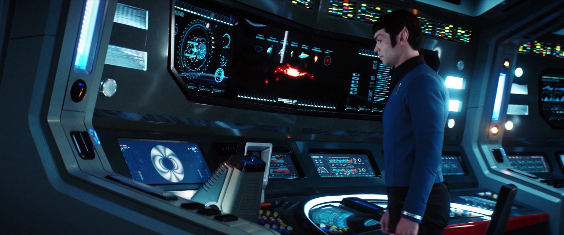 extant_StarTrekDiscovery_2x14-SuchSweetSorrowPart2_07500.jpg