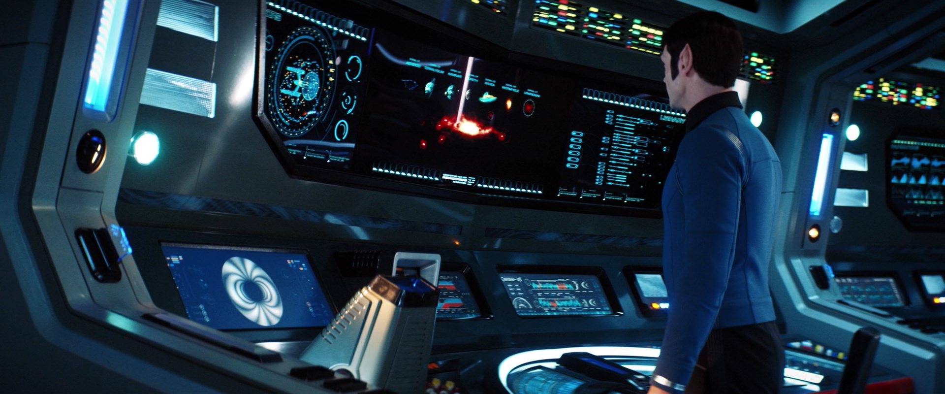 extant_StarTrekDiscovery_2x14-SuchSweetSorrowPart2_07503.jpg
