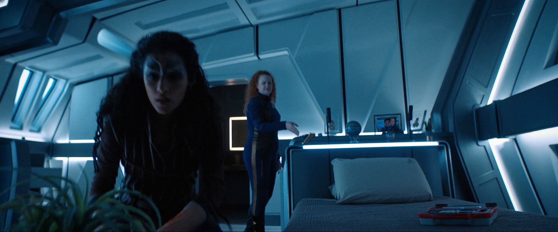 extant_StarTrekDiscovery_ShortTreks0001_Runaway_0802.jpg