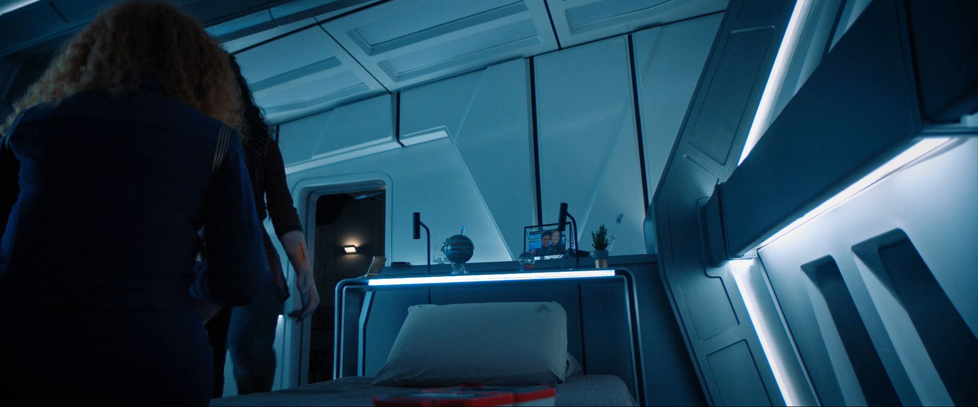 extant_StarTrekDiscovery_ShortTreks0001_Runaway_1059.jpg