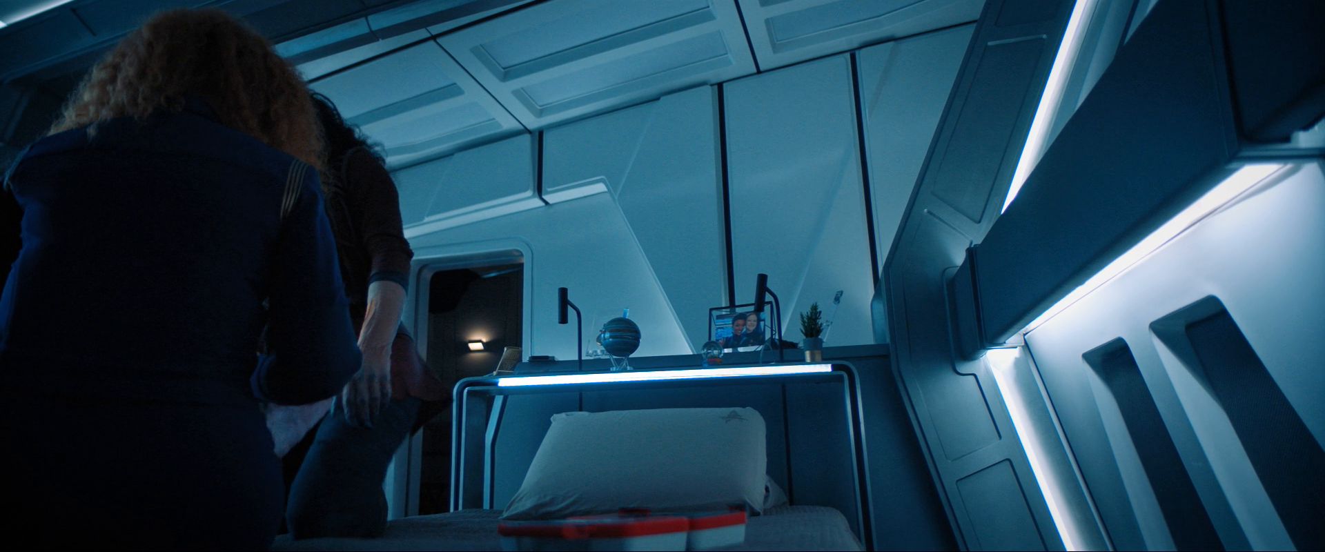 extant_StarTrekDiscovery_ShortTreks0001_Runaway_1060.jpg