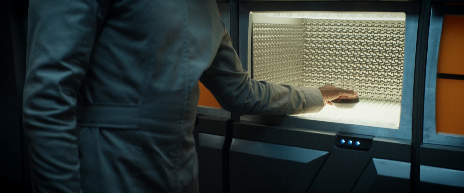 extant_StarTrekDiscovery_ShortTreks0002_Calypso_0632.jpg