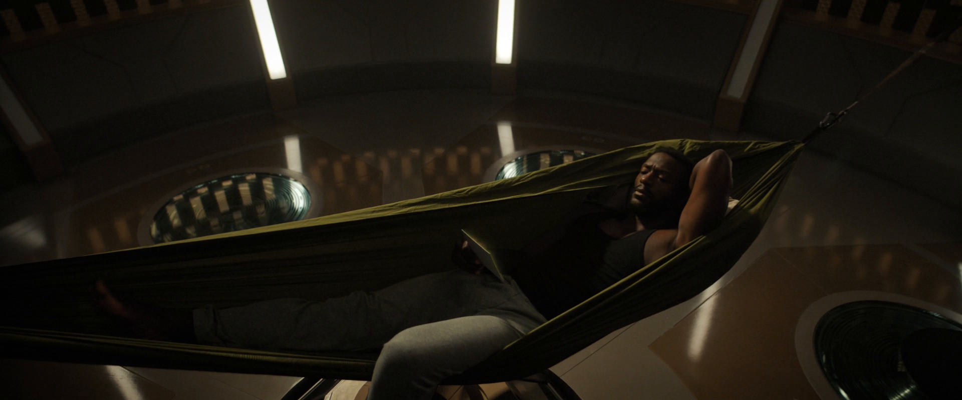 extant_StarTrekDiscovery_ShortTreks0002_Calypso_0887.jpg