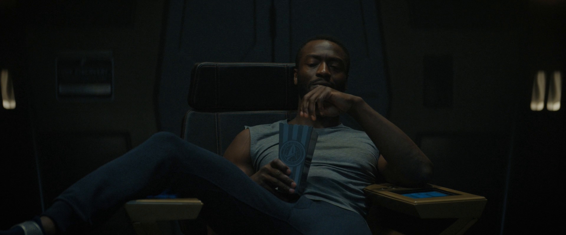 extant_StarTrekDiscovery_ShortTreks0002_Calypso_1050.jpg