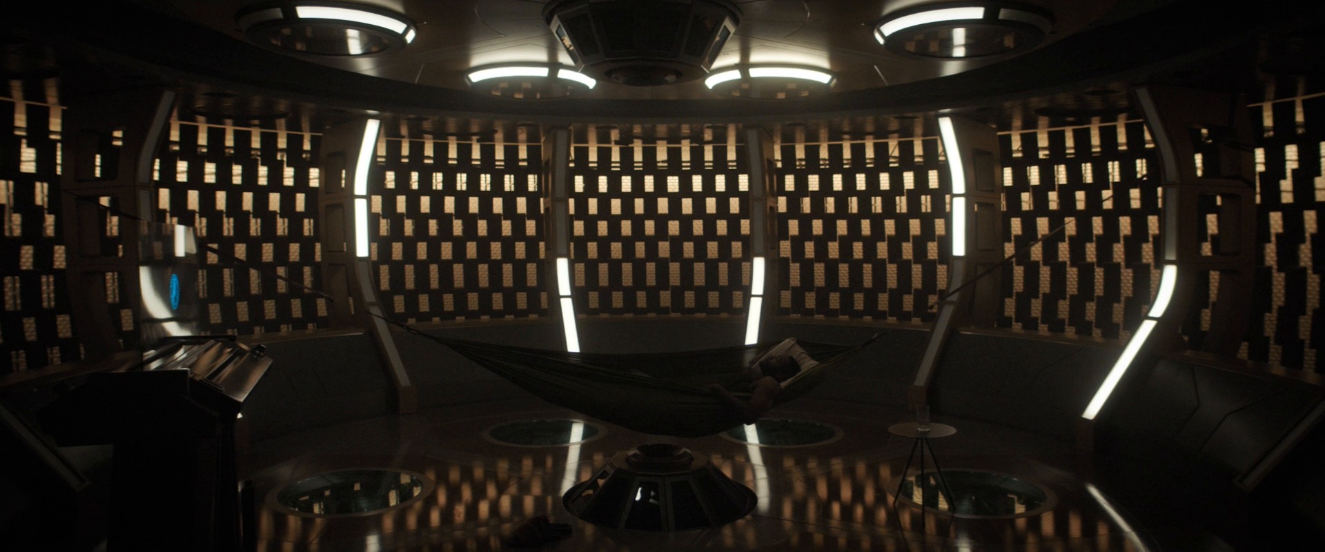 extant_StarTrekDiscovery_ShortTreks0002_Calypso_1578.jpg