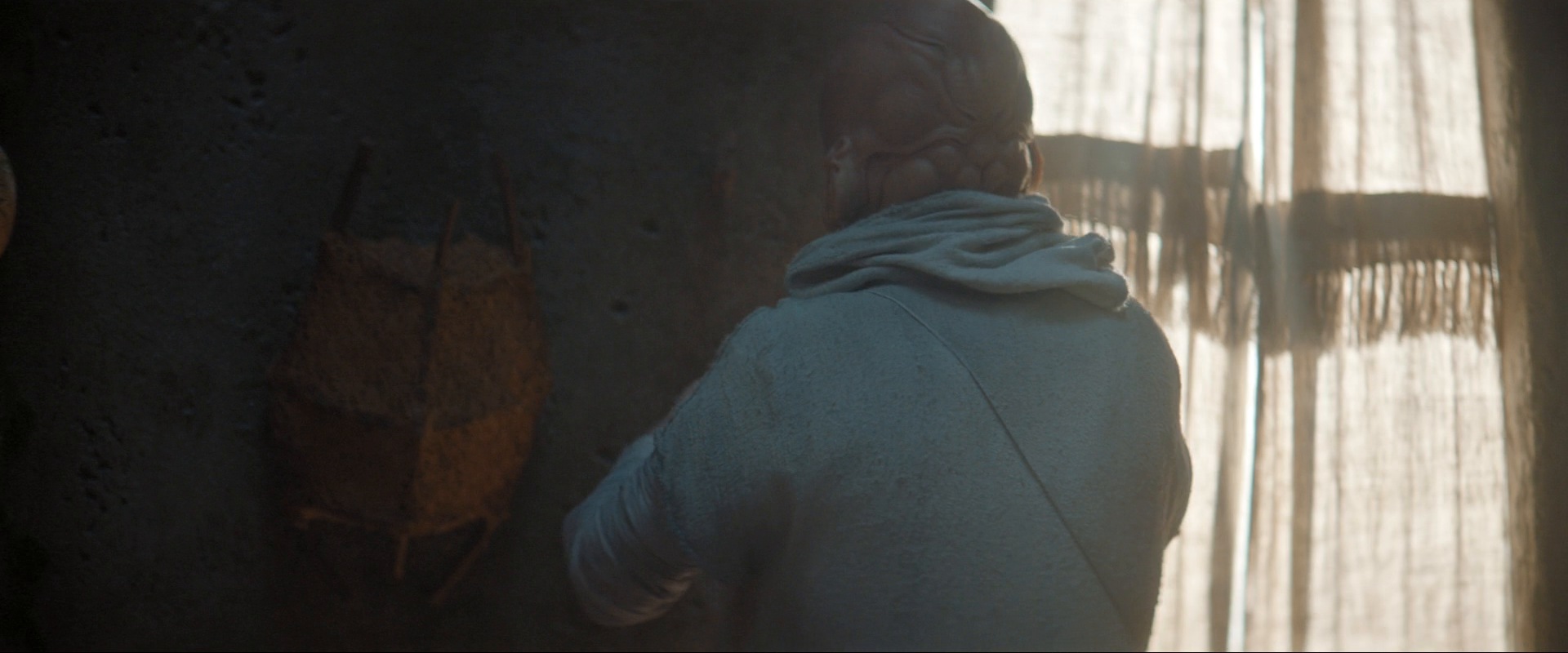extant_StarTrekDiscovery_ShortTreks0003_TheBrightestStar_0307.jpg