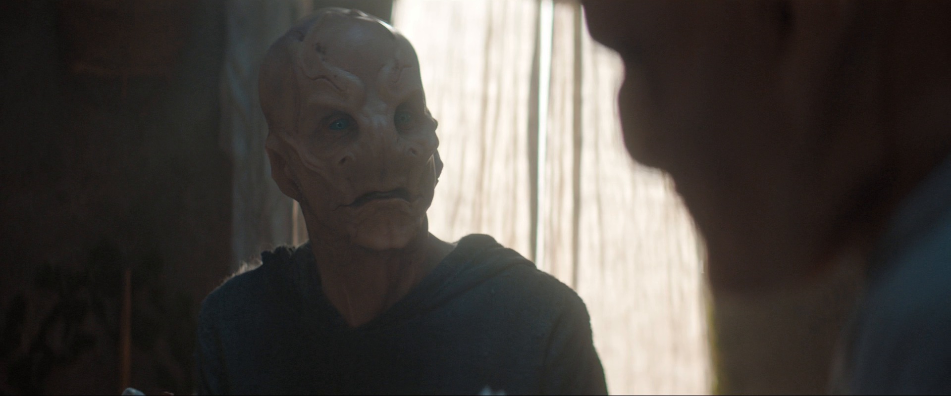 extant_StarTrekDiscovery_ShortTreks0003_TheBrightestStar_0401.jpg