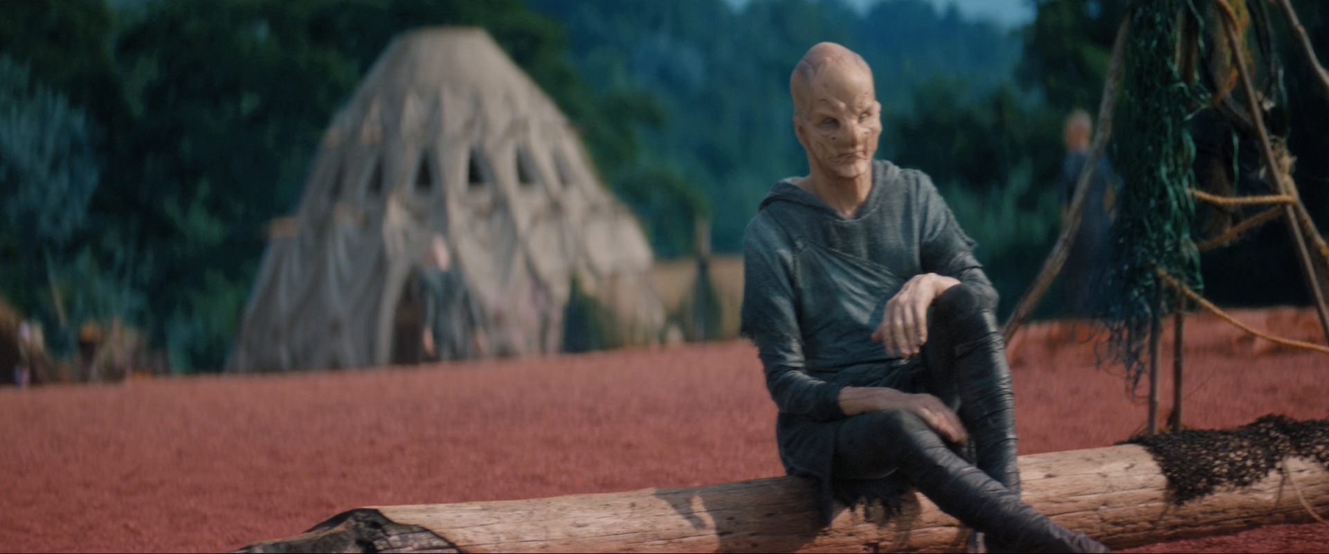 extant_StarTrekDiscovery_ShortTreks0003_TheBrightestStar_0906.jpg