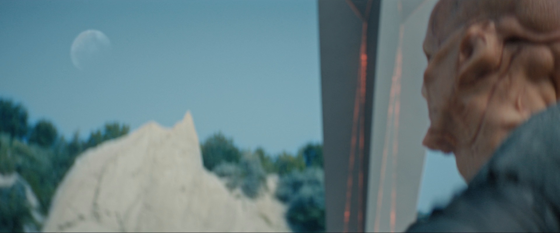 extant_StarTrekDiscovery_ShortTreks0003_TheBrightestStar_0927.jpg