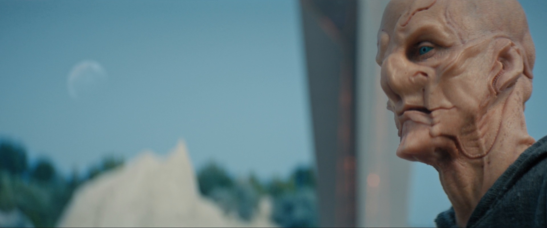 extant_StarTrekDiscovery_ShortTreks0003_TheBrightestStar_0935.jpg