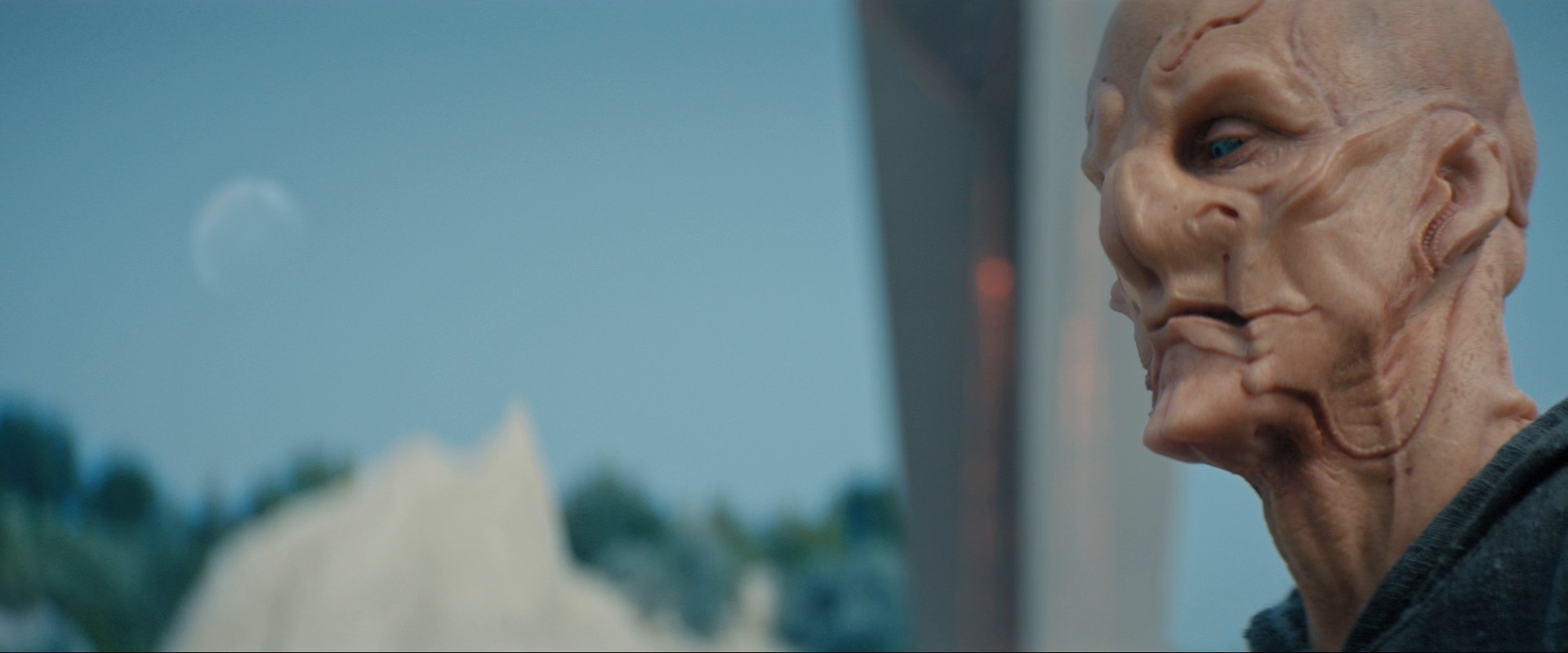 extant_StarTrekDiscovery_ShortTreks0003_TheBrightestStar_0936.jpg