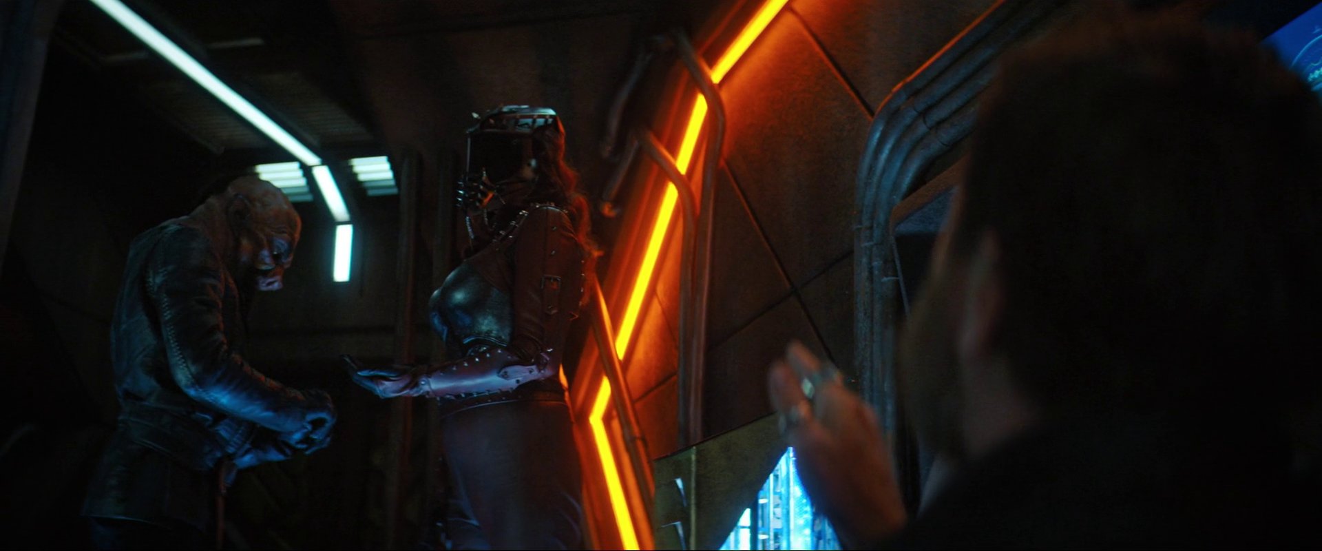 extant_StarTrekDiscovery_ShortTreks_0004_TheEscapeArtist_0052.jpg
