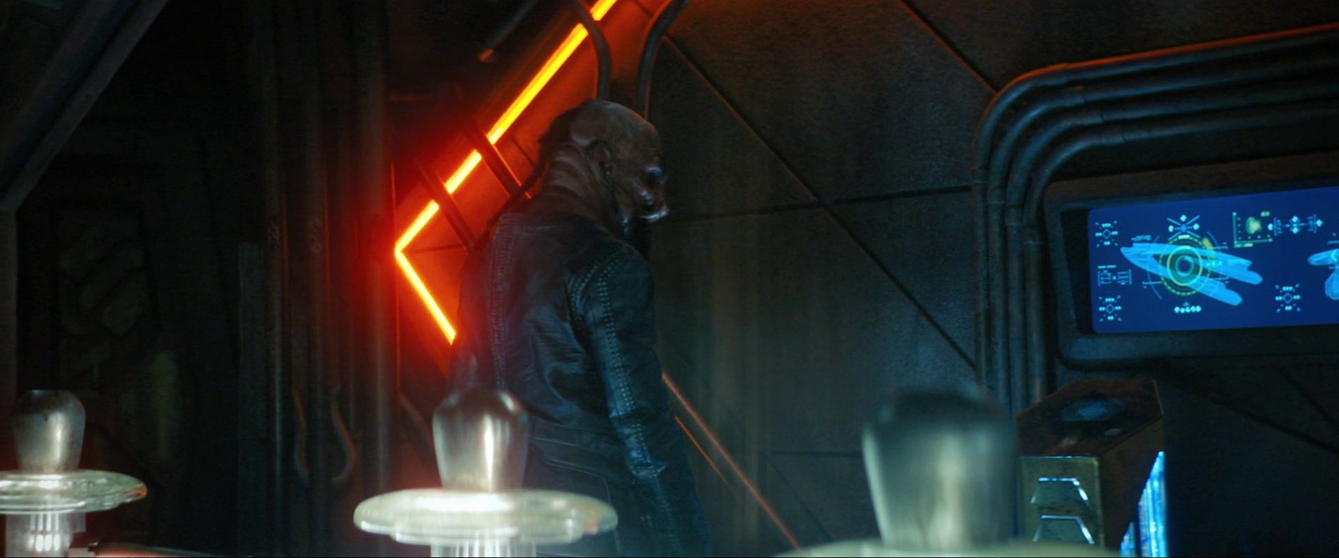extant_StarTrekDiscovery_ShortTreks_0004_TheEscapeArtist_0081.jpg