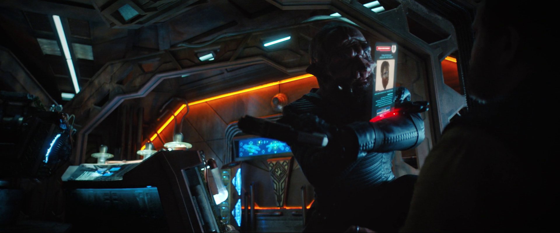 extant_StarTrekDiscovery_ShortTreks_0004_TheEscapeArtist_0244.jpg