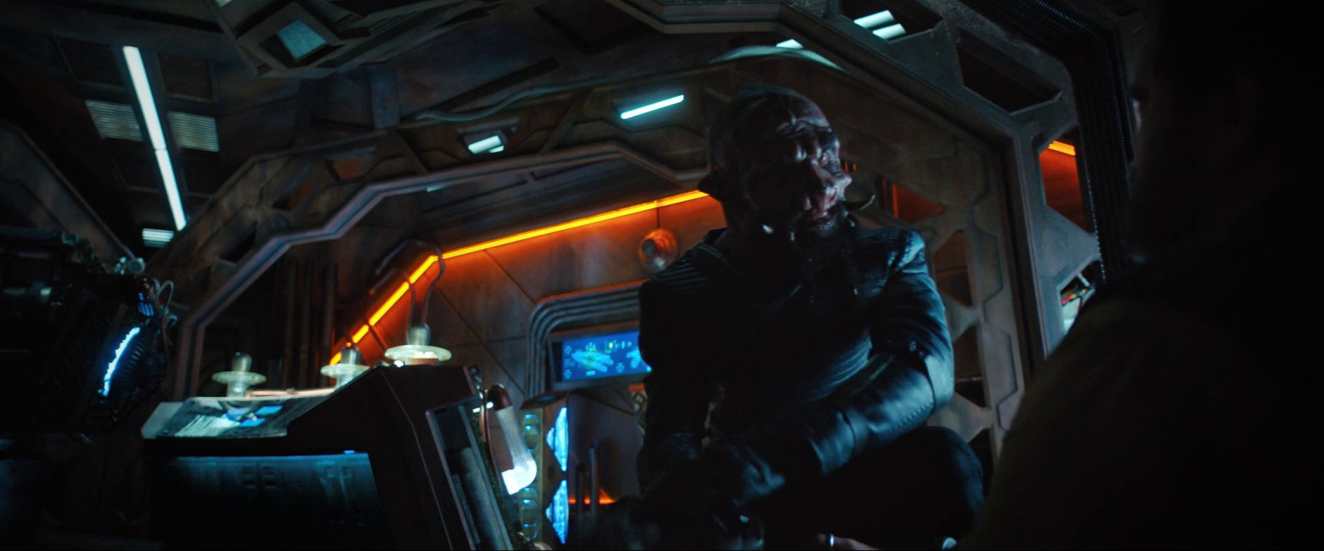 extant_StarTrekDiscovery_ShortTreks_0004_TheEscapeArtist_0246.jpg