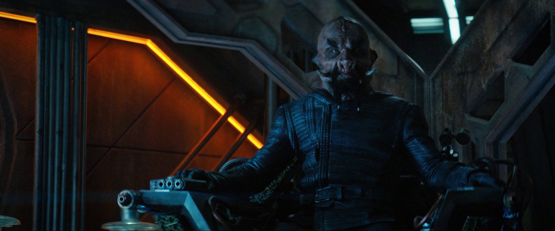 extant_StarTrekDiscovery_ShortTreks_0004_TheEscapeArtist_0798.jpg