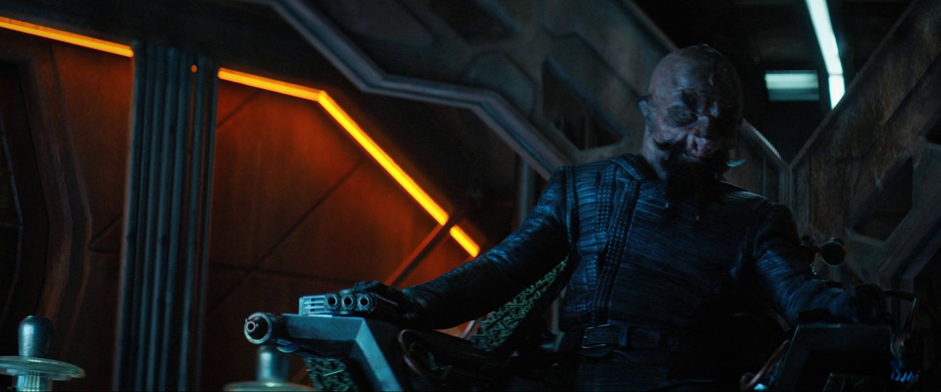 extant_StarTrekDiscovery_ShortTreks_0004_TheEscapeArtist_1055.jpg